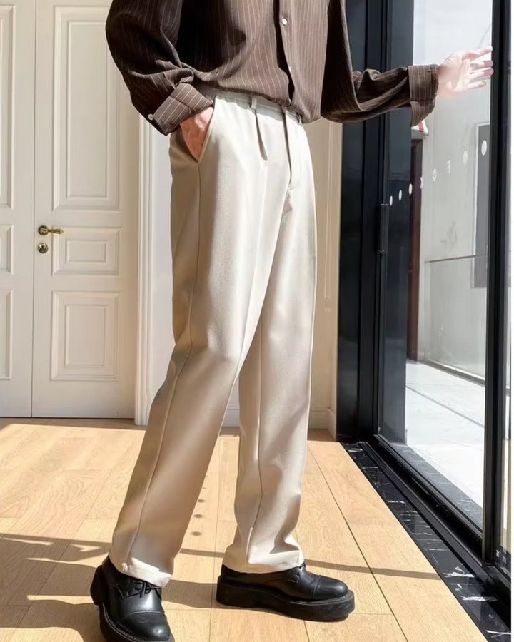 Pleated Wide Trousers