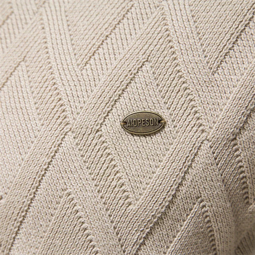 Diamond Textured Crewneck Pullover